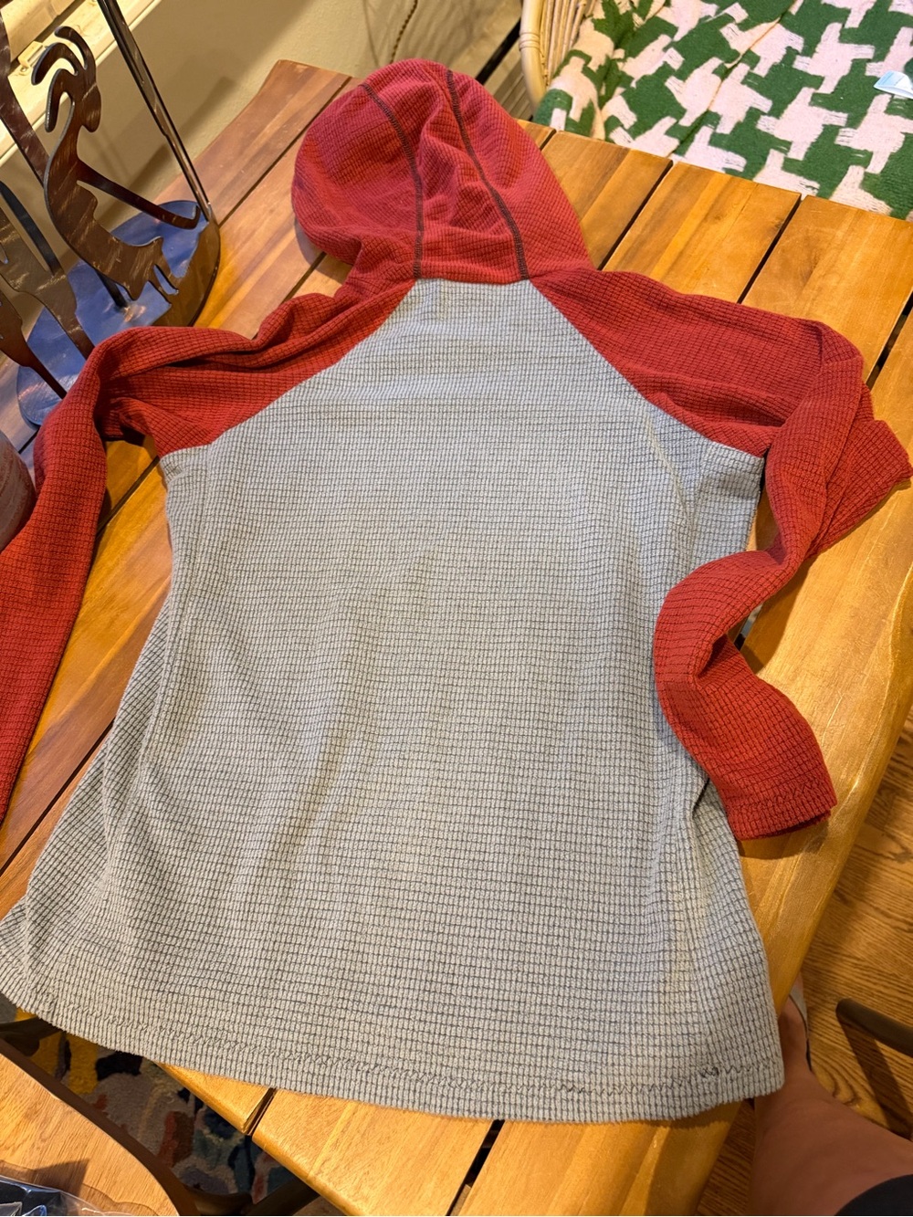 Melanzana Red Hooded Waffle Pullover with Light Gray Body - Picture 2 of 7